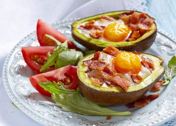 avokado, egg, bacon