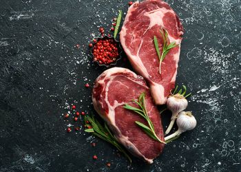 Kjøtt er i realiteten næringsrikt og sunt og kan smaskssettes med for eksemplel hvitløk.