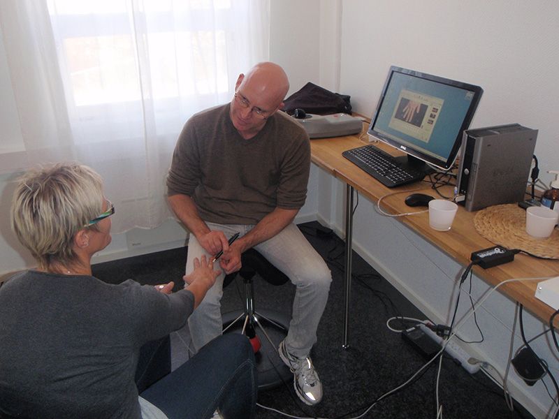 Testing og behandling på klinikken / 2011 / Helsemagasinet vitenskap og fornuft