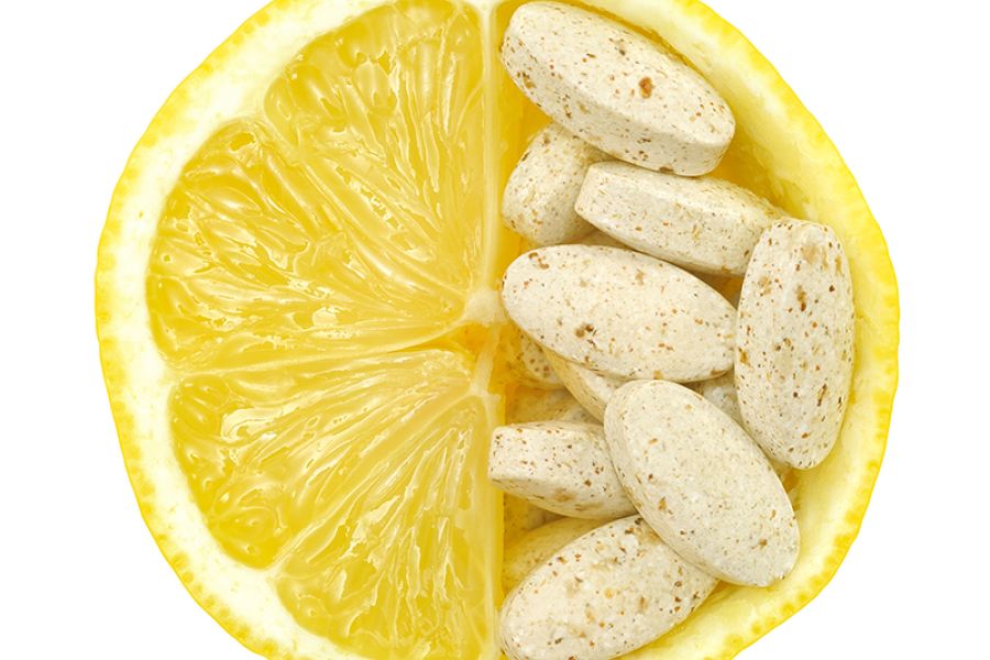 Store doser vitamin C mot virus, inkludert covid-19 / Kosttilskudd / Helsemagasinet vitenskap og fornuft