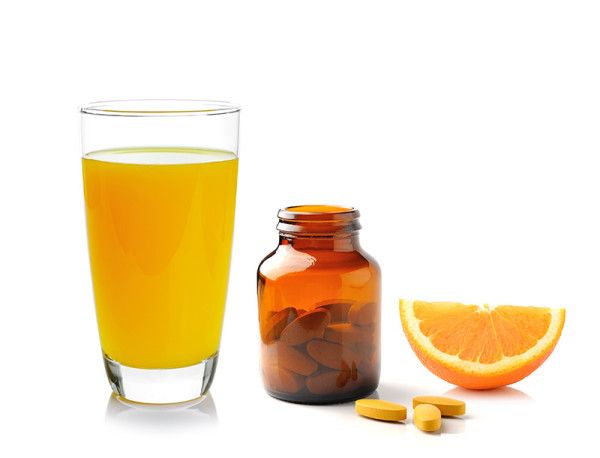 Linus Pauling fikk rett: vitamin C motvirker kreft / 2015 / Helsemagasinet vitenskap og fornuft