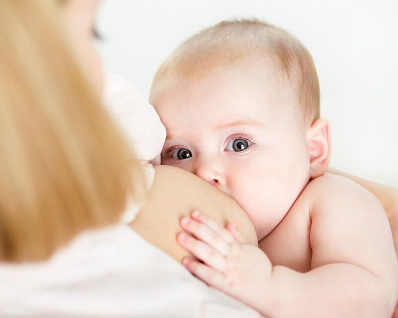 Amming forbereder barnet på fast føde / 2015 / Helsemagasinet vitenskap og fornuft