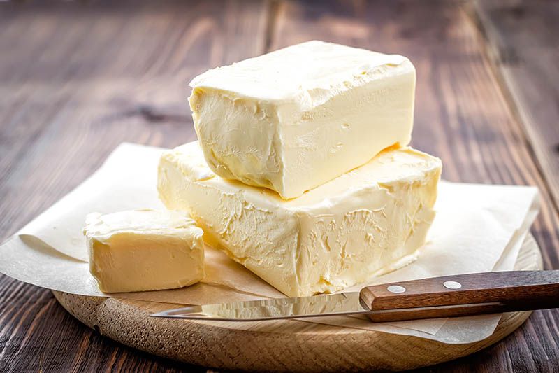 Meierismør, særlig fra utebeitende dyr, er langt sunnere enn margarin.